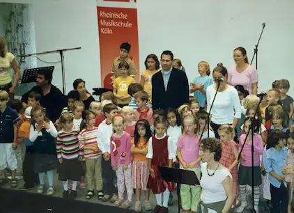 Bei einem Konzert in der Rheinischen Musikschule der Stadt Köln, ca. 2006.